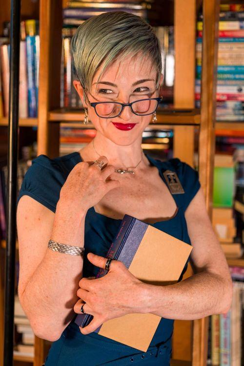 seriesBookBg